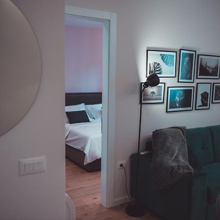 Tam Skanderbeg Square City Center Apartment No2 Tirana Buitenkant foto