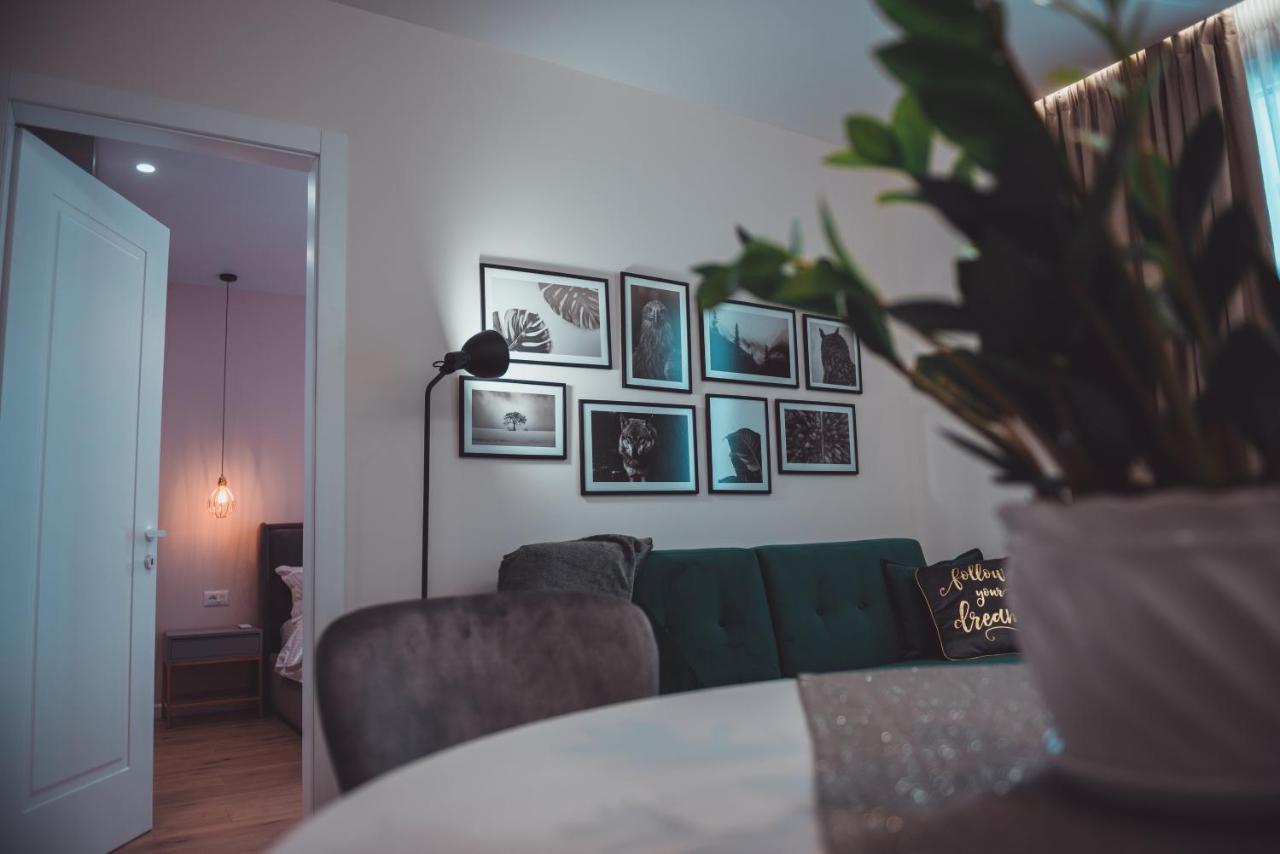 Tam Skanderbeg Square City Center Apartment No2 Tirana Buitenkant foto