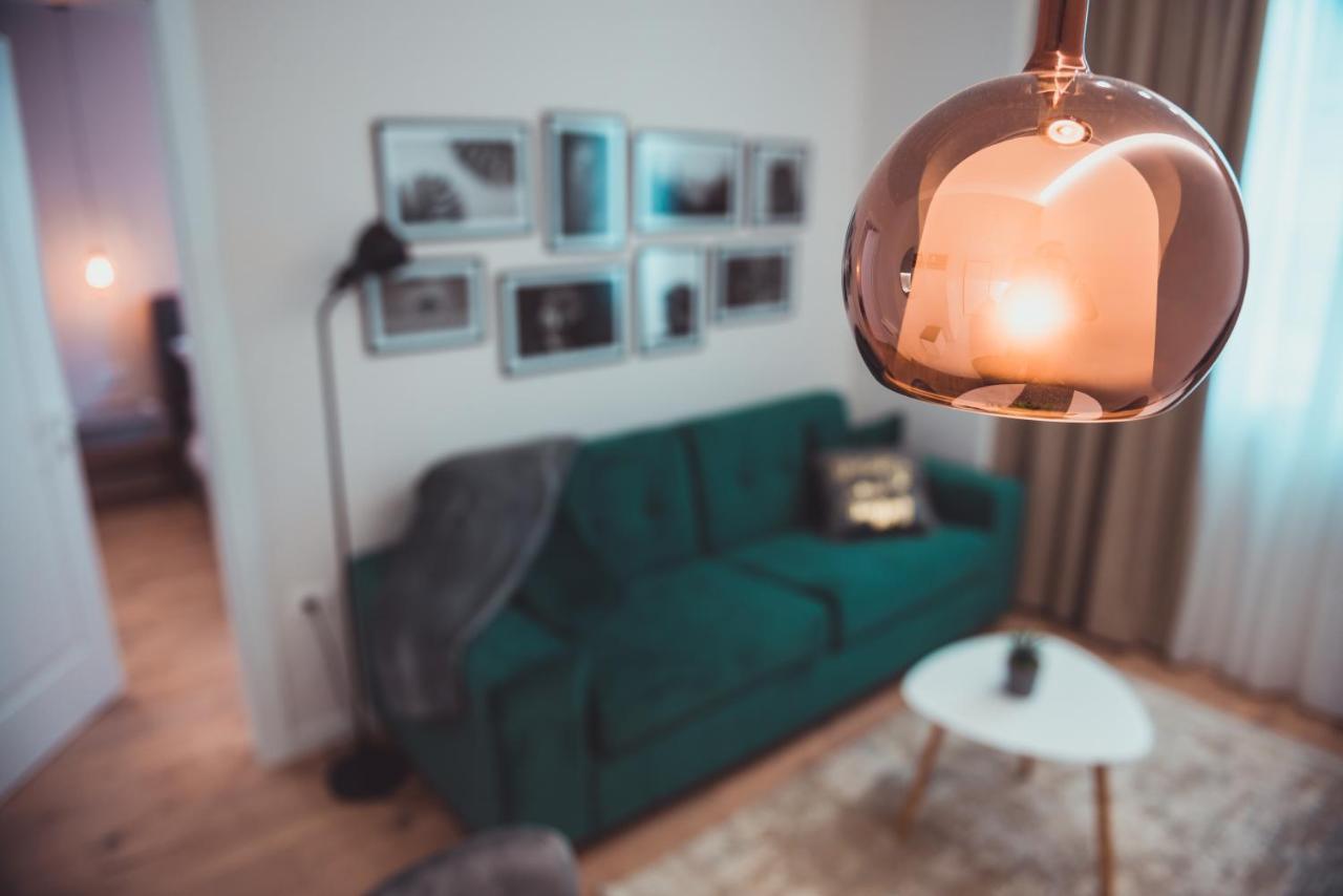 Tam Skanderbeg Square City Center Apartment No2 Tirana Buitenkant foto