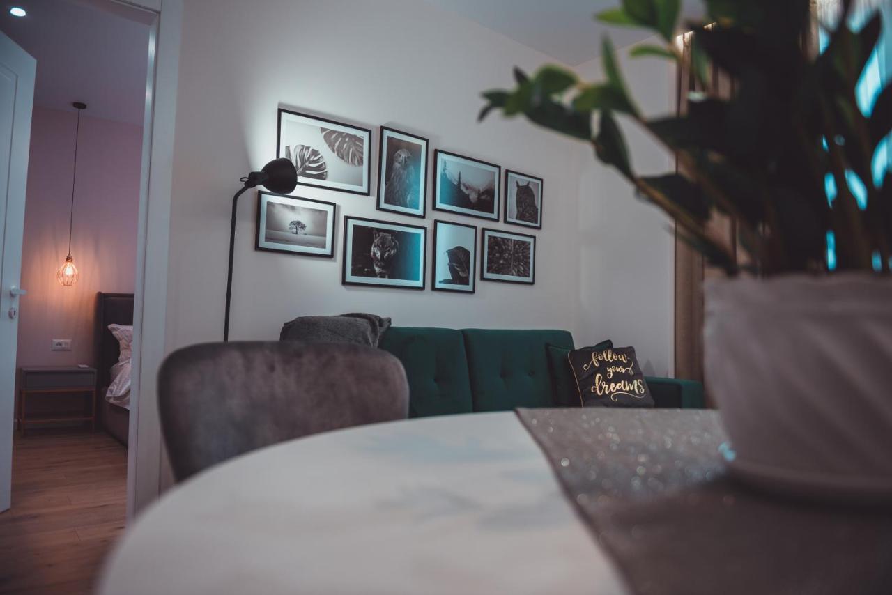Tam Skanderbeg Square City Center Apartment No2 Tirana Buitenkant foto